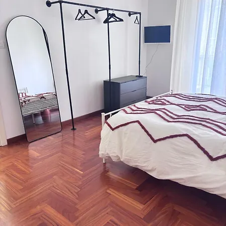 S Bed Acireale